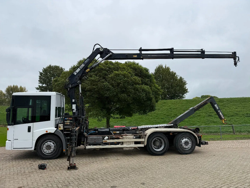 Mercedes-Benz Econic Hiab 220-Hooklift-6x2-Remote - Nosturiauto: kuva Mercedes-Benz Econic Hiab 220-Hooklift-6x2-Remote - Nosturiauto Mercedes-Benz Econic Hiab 220-Hooklift-6x2-Remote - Nosturiauto: kuva Mercedes-Benz Econic Hiab 220-Hooklift-6x2-Remote - Nosturiauto