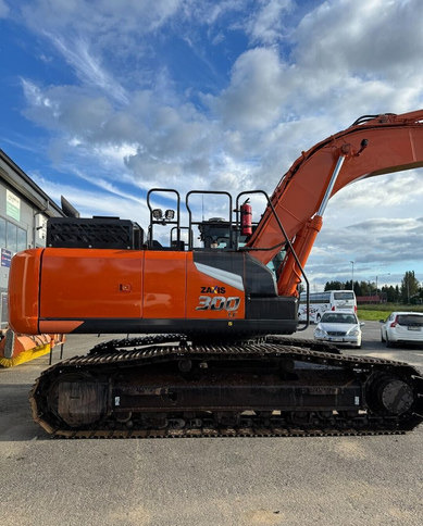 HitachiZX300LC-7 + Engcon - Telakaivukone: kuva HitachiZX300LC-7 + Engcon - Telakaivukone HitachiZX300LC-7 + Engcon - Telakaivukone: kuva HitachiZX300LC-7 + Engcon - Telakaivukone