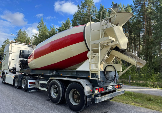 Liebherr12m3 Perävaunu - Betonin kuljetus puoliperävaunu: kuva Liebherr12m3 Perävaunu - Betonin kuljetus puoliperävaunu Liebherr12m3 Perävaunu - Betonin kuljetus puoliperävaunu: kuva Liebherr12m3 Perävaunu - Betonin kuljetus puoliperävaunu