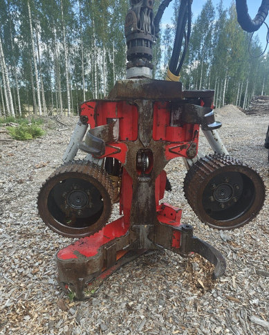 Logmax6000B 2015 - Harvesteripää: kuva Logmax6000B 2015 - Harvesteripää Logmax6000B 2015 - Harvesteripää: kuva Logmax6000B 2015 - Harvesteripää