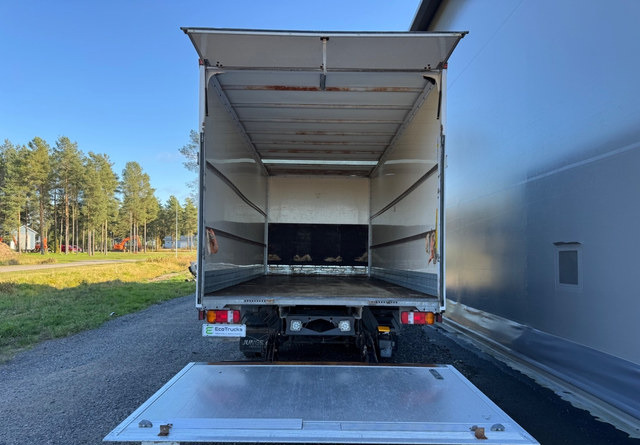 Umpikori kuorma-auto Mercedes-BenzAtego kaappi + perälauta: kuva Umpikori kuorma-auto Mercedes-BenzAtego kaappi + perälauta Umpikori kuorma-auto Mercedes-BenzAtego kaappi + perälauta: kuva Umpikori kuorma-auto Mercedes-BenzAtego kaappi + perälauta