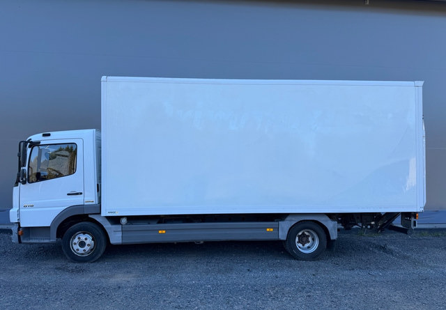 Mercedes-BenzAtego kaappi + perälauta - Umpikori kuorma-auto: kuva Mercedes-BenzAtego kaappi + perälauta - Umpikori kuorma-auto Mercedes-BenzAtego kaappi + perälauta - Umpikori kuorma-auto: kuva Mercedes-BenzAtego kaappi + perälauta - Umpikori kuorma-auto