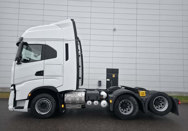 IvecoS-Way 480 6x2 Hieno! - Vetopöytäauto: kuva IvecoS-Way 480 6x2 Hieno! - Vetopöytäauto IvecoS-Way 480 6x2 Hieno! - Vetopöytäauto: kuva IvecoS-Way 480 6x2 Hieno! - Vetopöytäauto