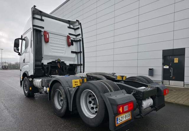 IvecoS-Way 480 6x2 Hieno! - Vetopöytäauto: kuva IvecoS-Way 480 6x2 Hieno! - Vetopöytäauto IvecoS-Way 480 6x2 Hieno! - Vetopöytäauto: kuva IvecoS-Way 480 6x2 Hieno! - Vetopöytäauto