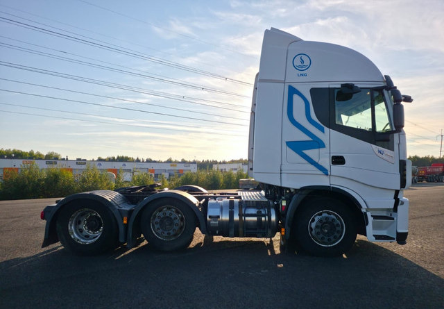 IvecoStralis 460 6x2 LNG/LBG - Vetopöytäauto: kuva IvecoStralis 460 6x2 LNG/LBG - Vetopöytäauto IvecoStralis 460 6x2 LNG/LBG - Vetopöytäauto: kuva IvecoStralis 460 6x2 LNG/LBG - Vetopöytäauto