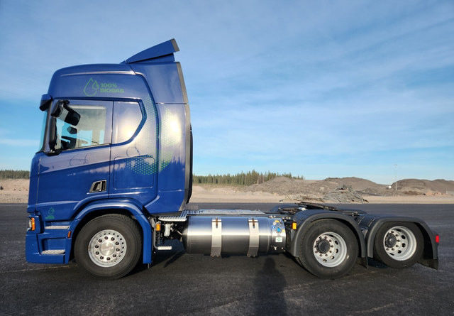 ScaniaR410 LNG / LBG 6x2 - Vetopöytäauto: kuva ScaniaR410 LNG / LBG 6x2 - Vetopöytäauto ScaniaR410 LNG / LBG 6x2 - Vetopöytäauto: kuva ScaniaR410 LNG / LBG 6x2 - Vetopöytäauto