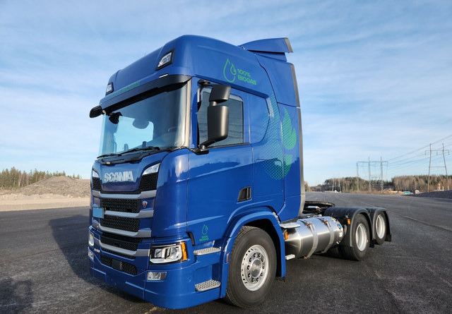 ScaniaR410 LNG / LBG 6x2 - Vetopöytäauto: kuva ScaniaR410 LNG / LBG 6x2 - Vetopöytäauto ScaniaR410 LNG / LBG 6x2 - Vetopöytäauto: kuva ScaniaR410 LNG / LBG 6x2 - Vetopöytäauto