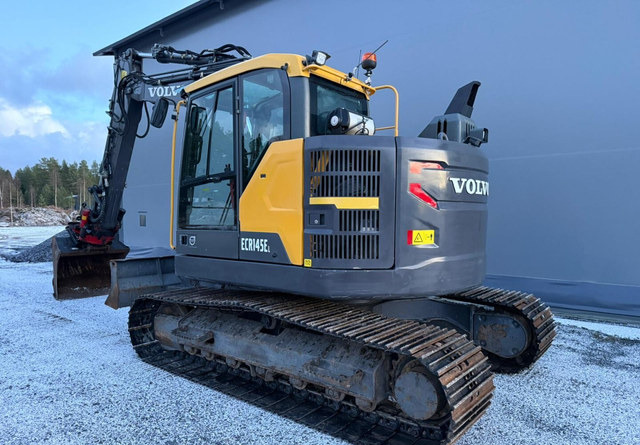 VolvoECR145EL + Rototilt - Telakaivukone: kuva VolvoECR145EL + Rototilt - Telakaivukone VolvoECR145EL + Rototilt - Telakaivukone: kuva VolvoECR145EL + Rototilt - Telakaivukone