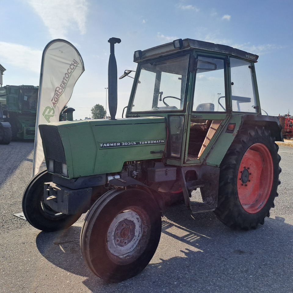 FENDT 303 LS FARMER - Traktori: kuva FENDT 303 LS FARMER - Traktori FENDT 303 LS FARMER - Traktori: kuva FENDT 303 LS FARMER - Traktori