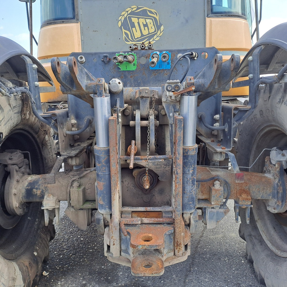 JCB FASTRAC 175 - Traktori: kuva JCB FASTRAC 175 - Traktori JCB FASTRAC 175 - Traktori: kuva JCB FASTRAC 175 - Traktori