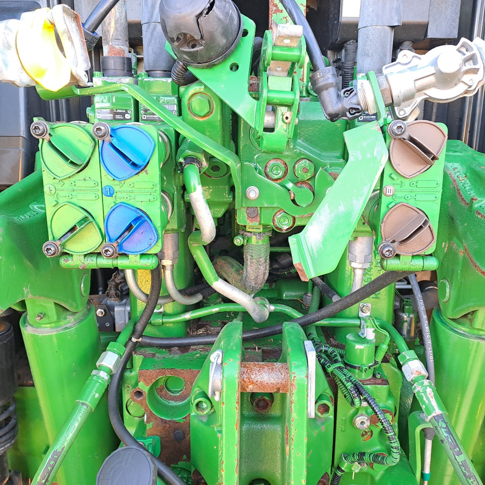 JOHN DEERE 6120 m - Traktori: kuva JOHN DEERE 6120 m - Traktori JOHN DEERE 6120 m - Traktori: kuva JOHN DEERE 6120 m - Traktori