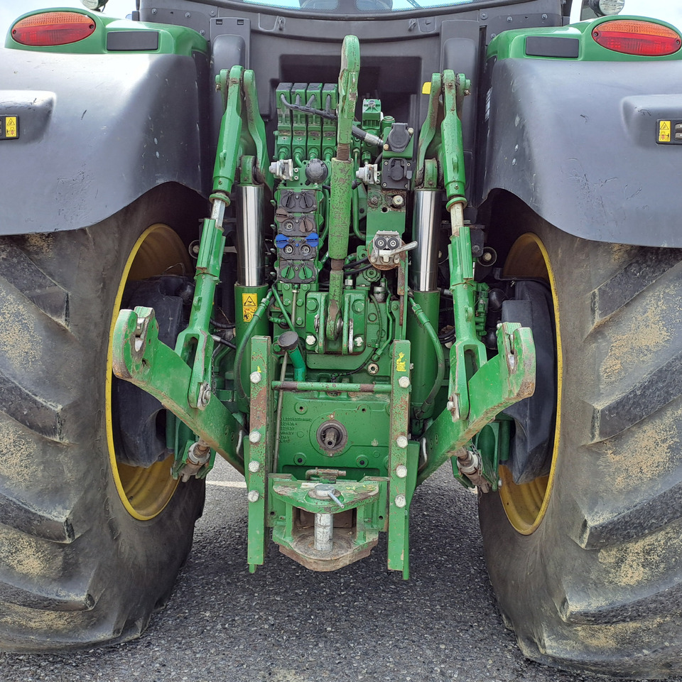 JOHN DEERE 6230R - Traktori: kuva JOHN DEERE 6230R - Traktori JOHN DEERE 6230R - Traktori: kuva JOHN DEERE 6230R - Traktori