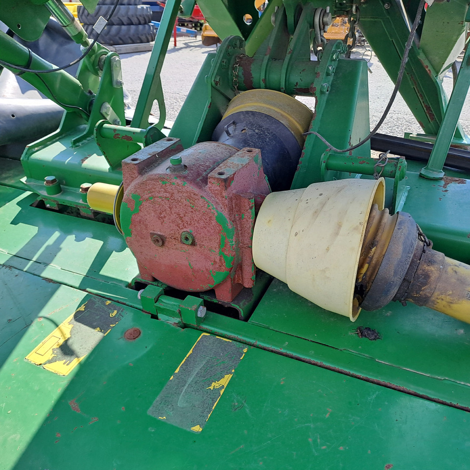 Niittokone JOHN DEERE FC 131: kuva Niittokone JOHN DEERE FC 131