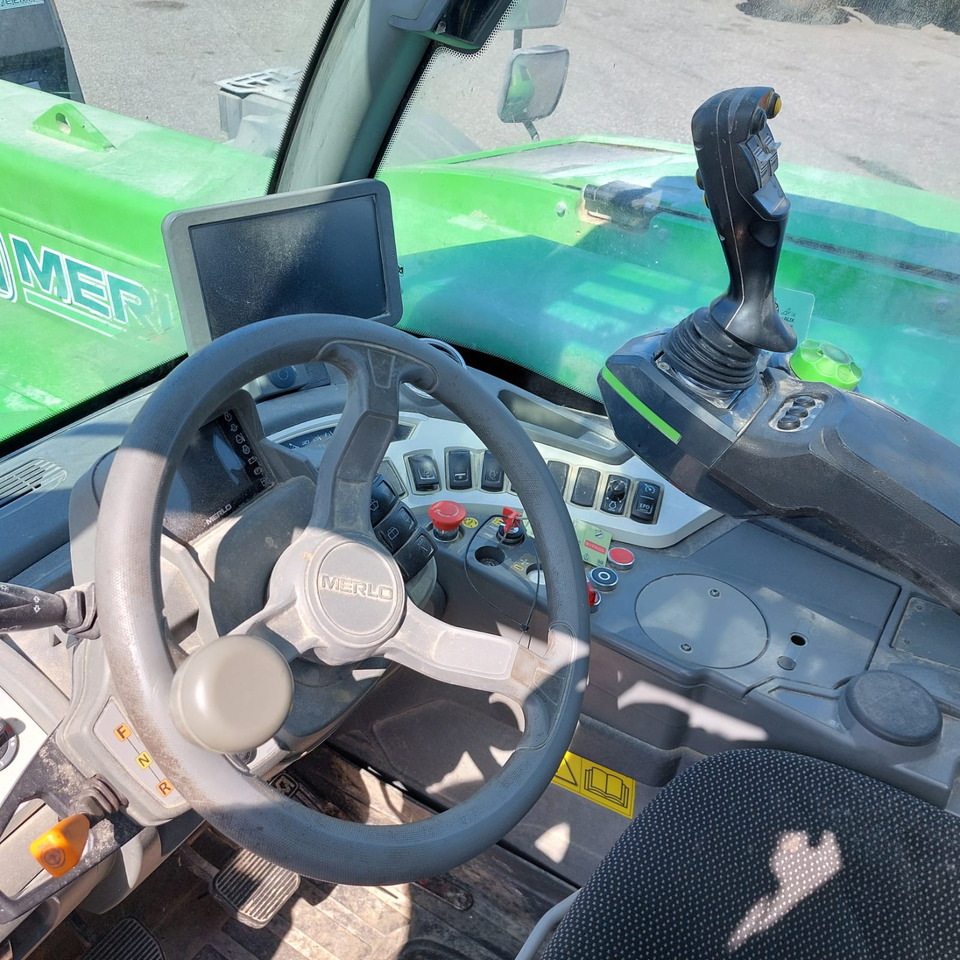 MERLO TF 65.9 T - CS - Kurottaja: kuva MERLO TF 65.9 T - CS - Kurottaja MERLO TF 65.9 T - CS - Kurottaja: kuva MERLO TF 65.9 T - CS - Kurottaja