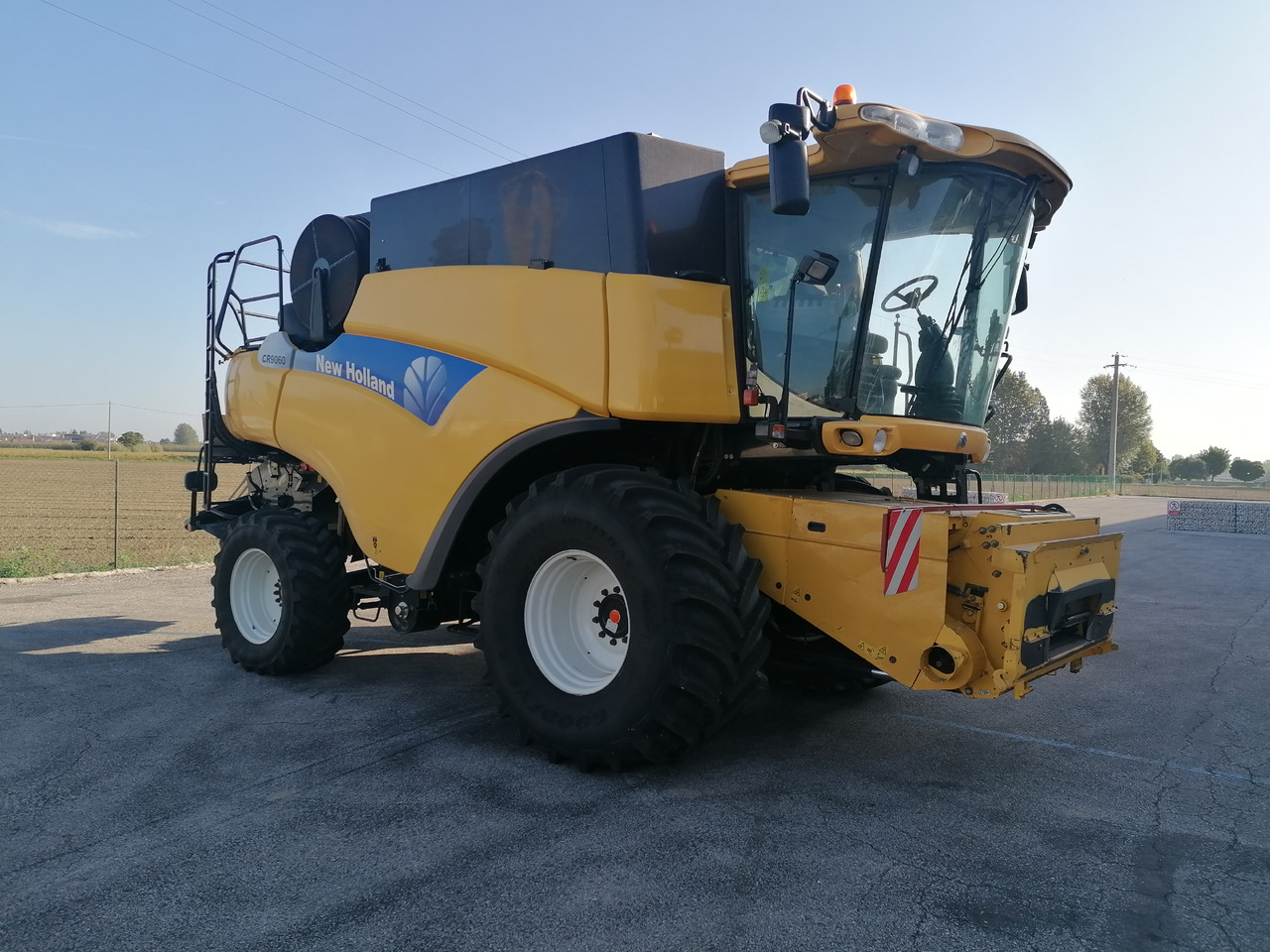 NEW HOLLAND CR 9060 - Leikkuupuimuri: kuva NEW HOLLAND CR 9060 - Leikkuupuimuri NEW HOLLAND CR 9060 - Leikkuupuimuri: kuva NEW HOLLAND CR 9060 - Leikkuupuimuri