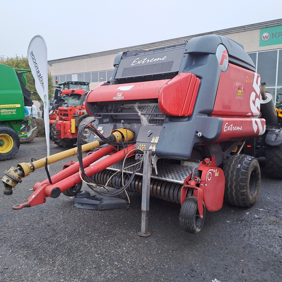 ROTOPRESSA FERABOLI 265 HTC - Pyöröpaalain: kuva ROTOPRESSA FERABOLI 265 HTC - Pyöröpaalain ROTOPRESSA FERABOLI 265 HTC - Pyöröpaalain: kuva ROTOPRESSA FERABOLI 265 HTC - Pyöröpaalain
