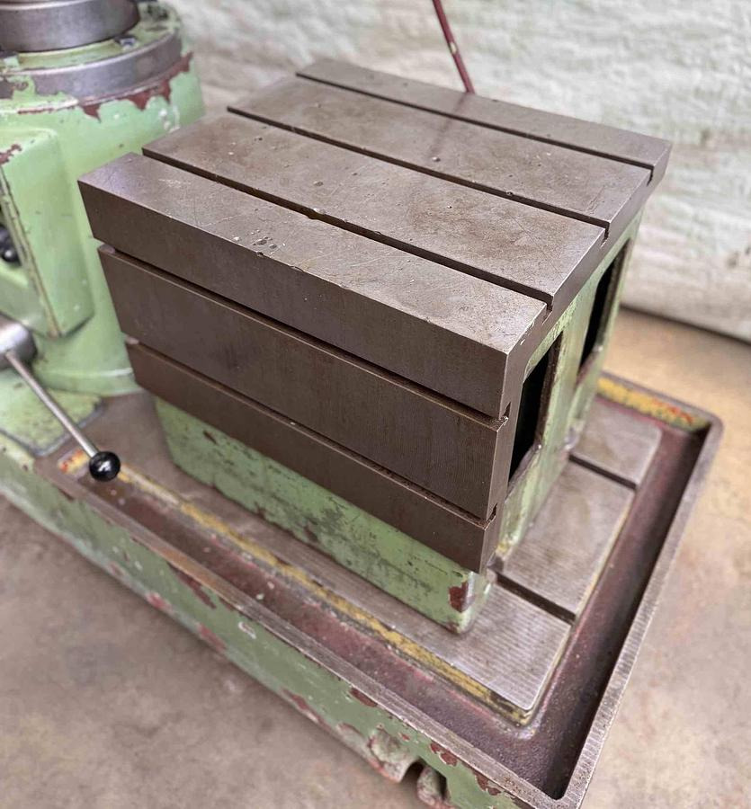 Radialbohrmaschine ALZMETALL - Pylväsporakone: kuva Radialbohrmaschine ALZMETALL - Pylväsporakone Radialbohrmaschine ALZMETALL - Pylväsporakone: kuva Radialbohrmaschine ALZMETALL - Pylväsporakone