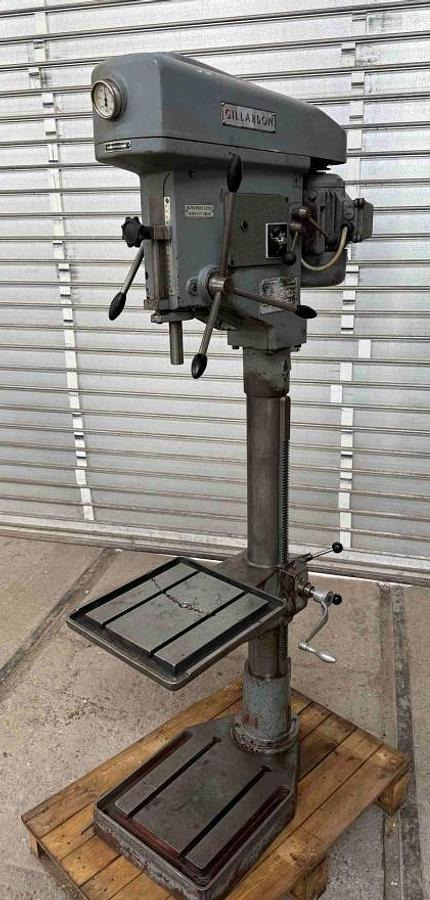 Säulenbohrmaschine GILLARDON - Pylväsporakone: kuva Säulenbohrmaschine GILLARDON - Pylväsporakone Säulenbohrmaschine GILLARDON - Pylväsporakone: kuva Säulenbohrmaschine GILLARDON - Pylväsporakone