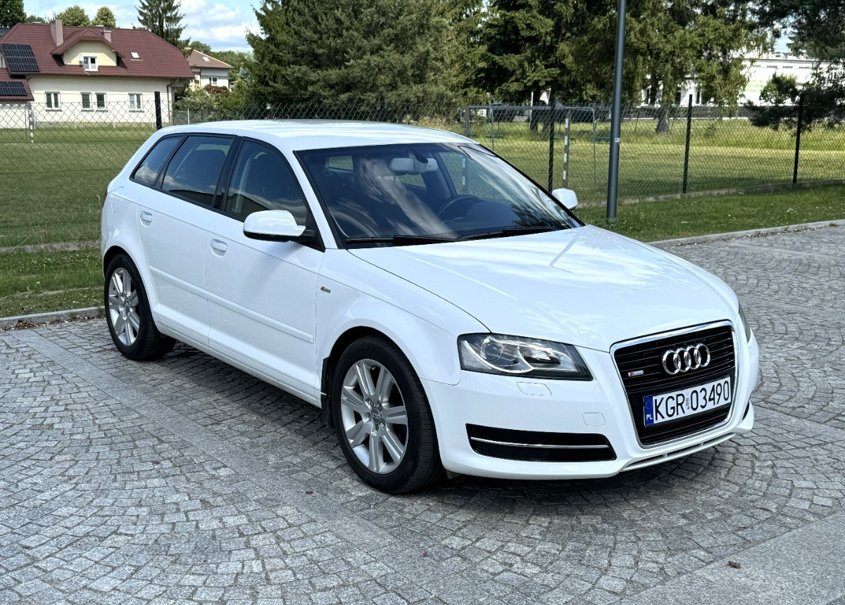Audi A3 1.6 TDI 105KM Bezwypadkowy potwierdzony przebieg AUTO BARDZO ZADBANE - Henkilöauto: kuva Audi A3 1.6 TDI 105KM Bezwypadkowy potwierdzony przebieg AUTO BARDZO ZADBANE - Henkilöauto Audi A3 1.6 TDI 105KM Bezwypadkowy potwierdzony przebieg AUTO BARDZO ZADBANE - Henkilöauto: kuva Audi A3 1.6 TDI 105KM Bezwypadkowy potwierdzony przebieg AUTO BARDZO ZADBANE - Henkilöauto