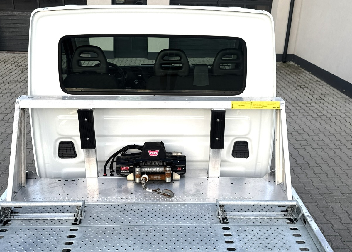 Kuljetin kuorma-auto Iveco Daily 3.0 160KM Rok 2022 55 tys km przebiegu AUTOLAWETA Najazd laweta: kuva Kuljetin kuorma-auto Iveco Daily 3.0 160KM Rok 2022 55 tys km przebiegu AUTOLAWETA Najazd laweta