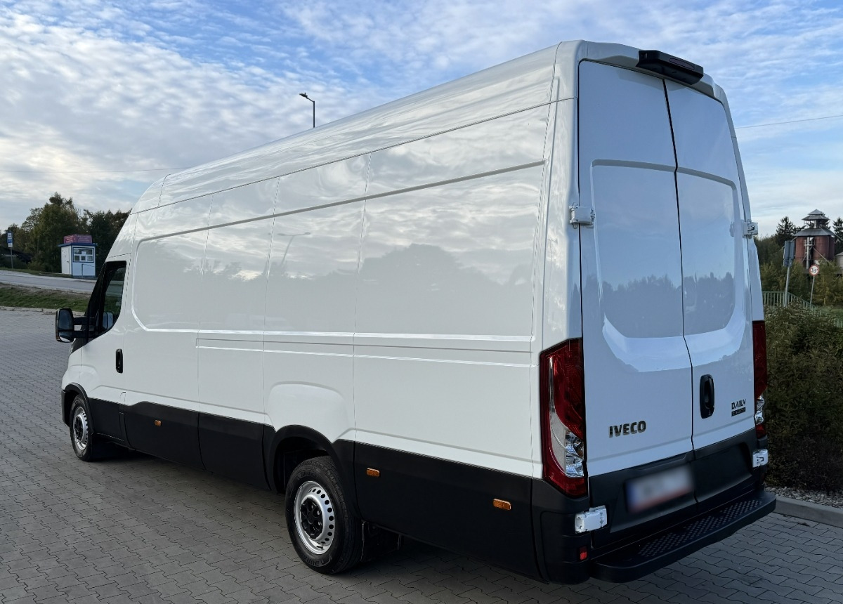 Iveco Daily L4H3 3.0 180KM Hi-matic LED KAMERA Bezwypadkowy Salon PL FV23 - Pakettiauto: kuva Iveco Daily L4H3 3.0 180KM Hi-matic LED KAMERA Bezwypadkowy Salon PL FV23 - Pakettiauto Iveco Daily L4H3 3.0 180KM Hi-matic LED KAMERA Bezwypadkowy Salon PL FV23 - Pakettiauto: kuva Iveco Daily L4H3 3.0 180KM Hi-matic LED KAMERA Bezwypadkowy Salon PL FV23 - Pakettiauto