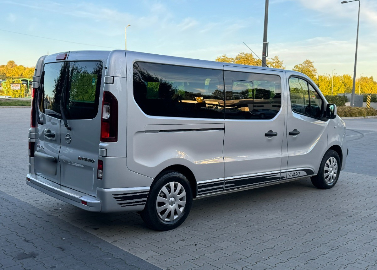 Opel Vivaro 1.6 DCI 145KM 9 osobowy Nawiewy góra dół DOINWESTOWANY Super stan - Farmari: kuva Opel Vivaro 1.6 DCI 145KM 9 osobowy Nawiewy góra dół DOINWESTOWANY Super stan - Farmari Opel Vivaro 1.6 DCI 145KM 9 osobowy Nawiewy góra dół DOINWESTOWANY Super stan - Farmari: kuva Opel Vivaro 1.6 DCI 145KM 9 osobowy Nawiewy góra dół DOINWESTOWANY Super stan - Farmari