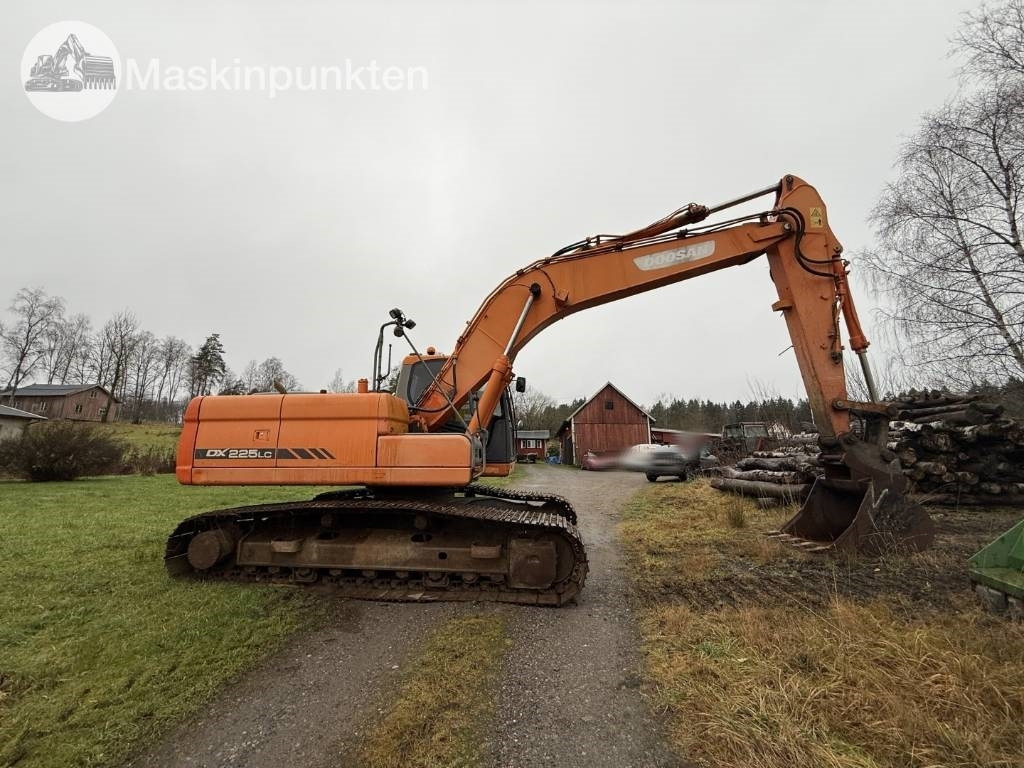 Doosan DX 225 LC - Telakaivukone: kuva Doosan DX 225 LC - Telakaivukone Doosan DX 225 LC - Telakaivukone: kuva Doosan DX 225 LC - Telakaivukone