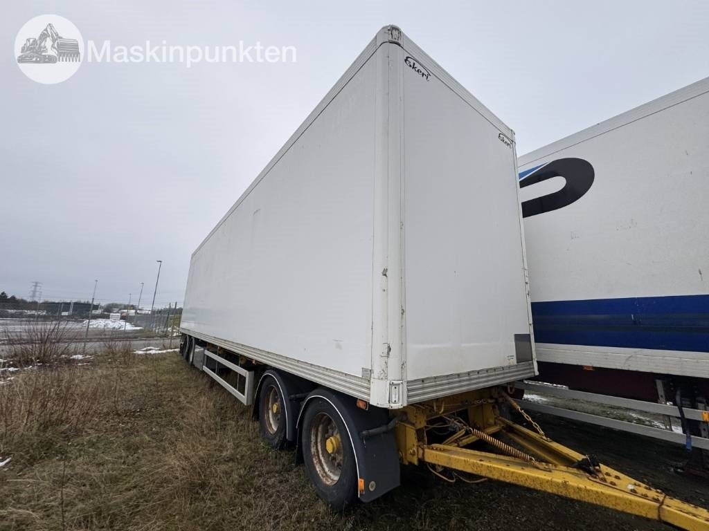 Ekeri L4 - Umpikori perävaunu: kuva Ekeri L4 - Umpikori perävaunu Ekeri L4 - Umpikori perävaunu: kuva Ekeri L4 - Umpikori perävaunu