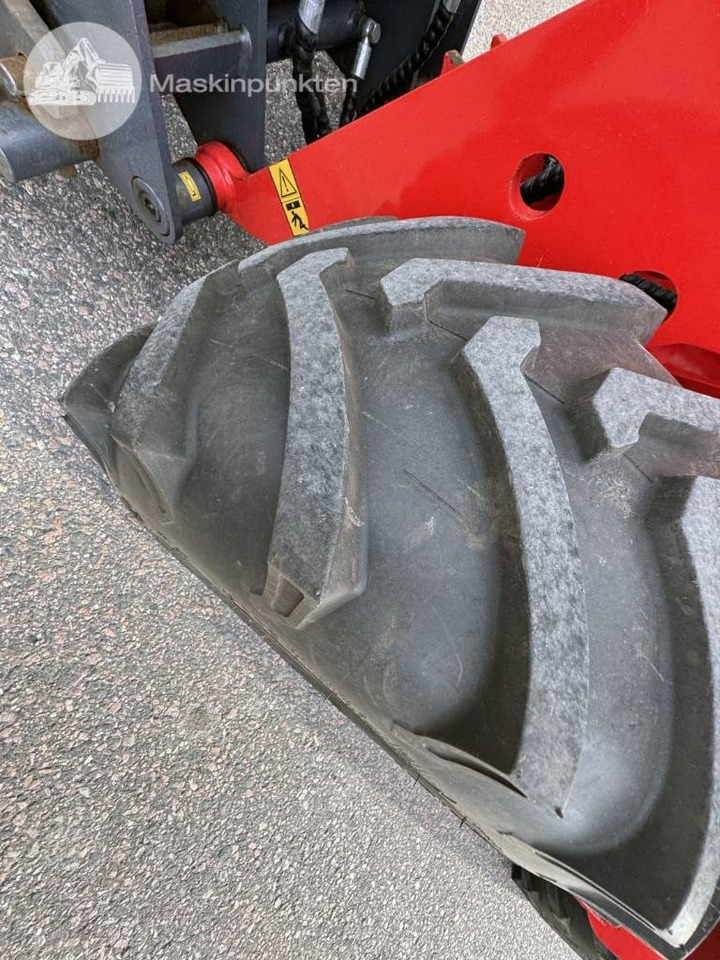 Flexitrac 1126 - Pienkuormaaja: kuva Flexitrac 1126 - Pienkuormaaja Flexitrac 1126 - Pienkuormaaja: kuva Flexitrac 1126 - Pienkuormaaja