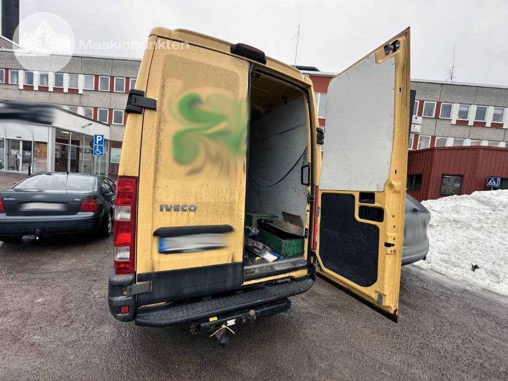 Iveco Daily 35 S13 V - Pakettiauto: kuva Iveco Daily 35 S13 V - Pakettiauto Iveco Daily 35 S13 V - Pakettiauto: kuva Iveco Daily 35 S13 V - Pakettiauto