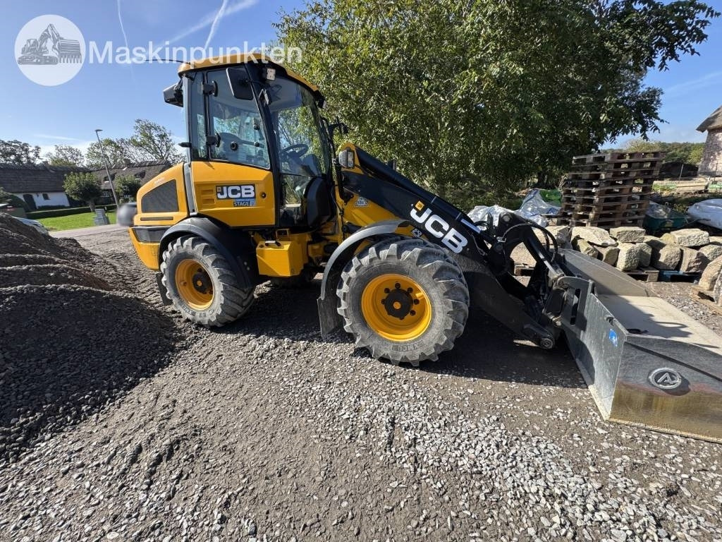 JCB 409 - Pyöräkuormaaja: kuva JCB 409 - Pyöräkuormaaja JCB 409 - Pyöräkuormaaja: kuva JCB 409 - Pyöräkuormaaja