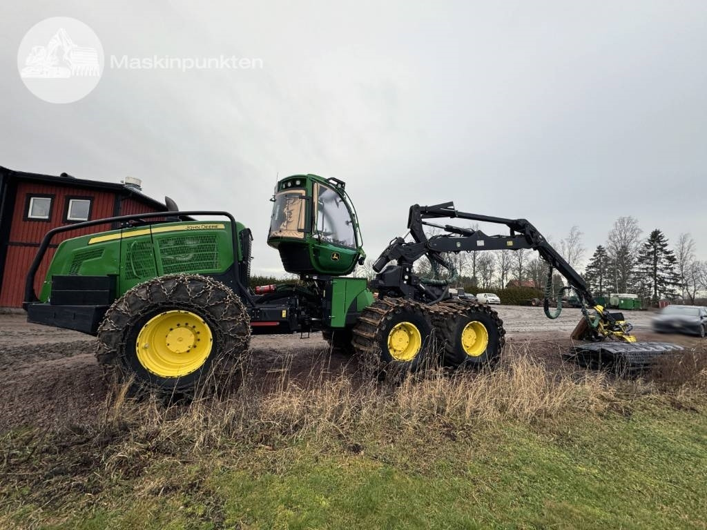 John Deere 1470 G - Harvesteri: kuva John Deere 1470 G - Harvesteri John Deere 1470 G - Harvesteri: kuva John Deere 1470 G - Harvesteri