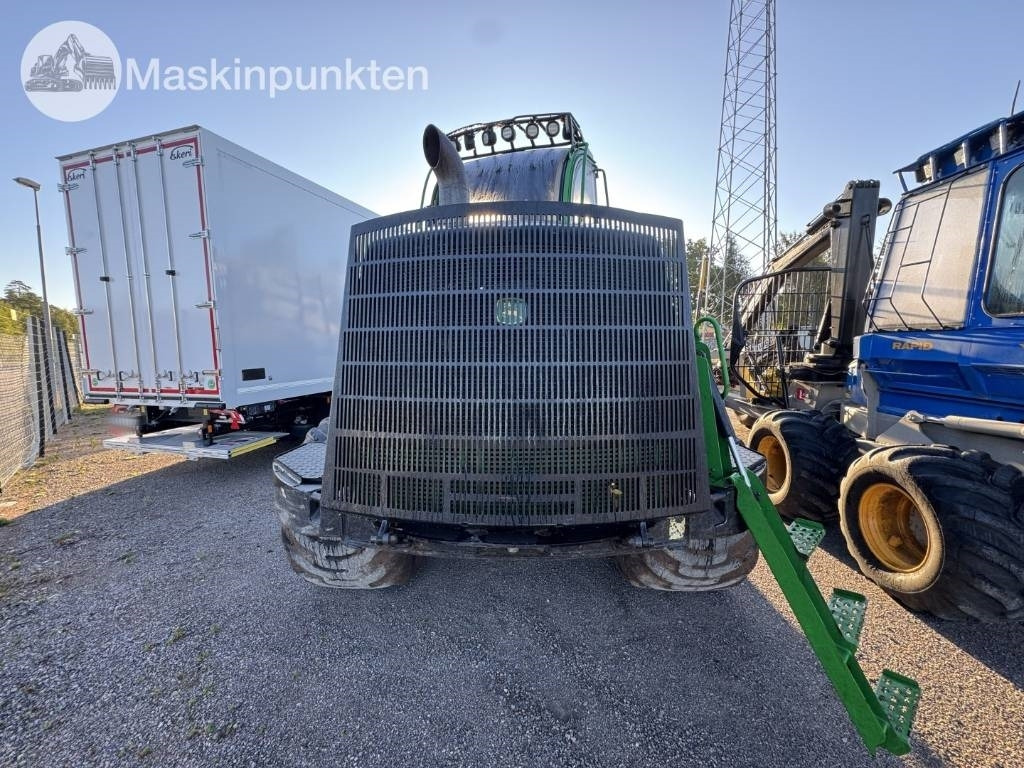 John Deere 1510 E - Kuormatraktori: kuva John Deere 1510 E - Kuormatraktori John Deere 1510 E - Kuormatraktori: kuva John Deere 1510 E - Kuormatraktori