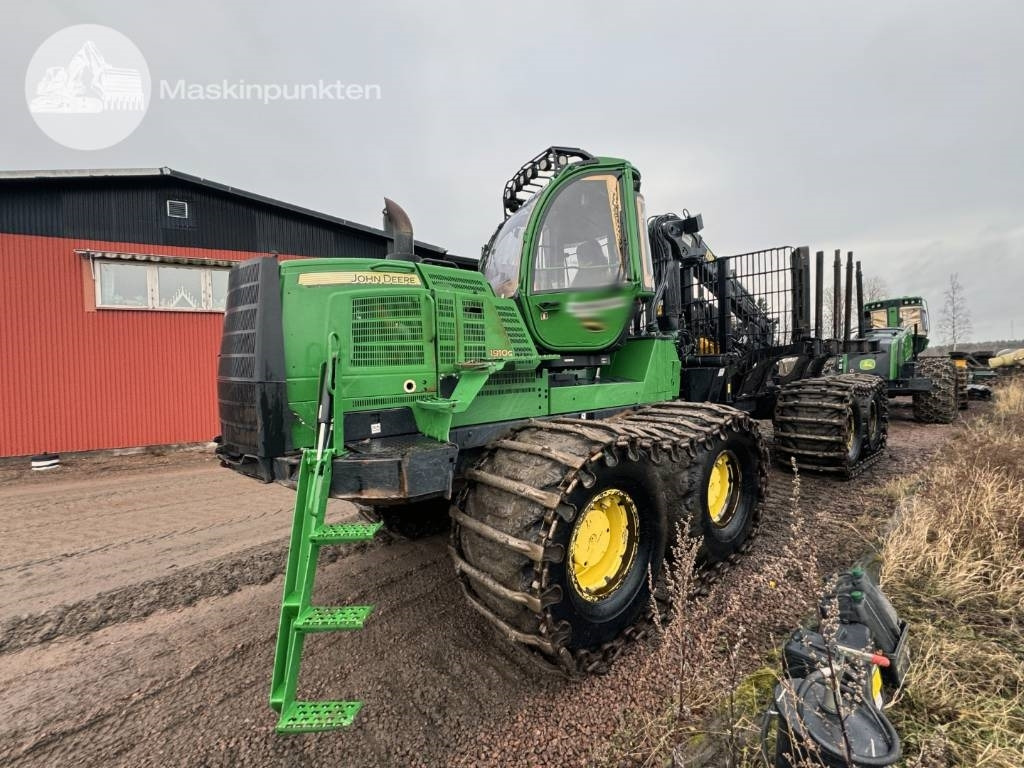 John Deere 1910 G - Kuormatraktori: kuva John Deere 1910 G - Kuormatraktori John Deere 1910 G - Kuormatraktori: kuva John Deere 1910 G - Kuormatraktori