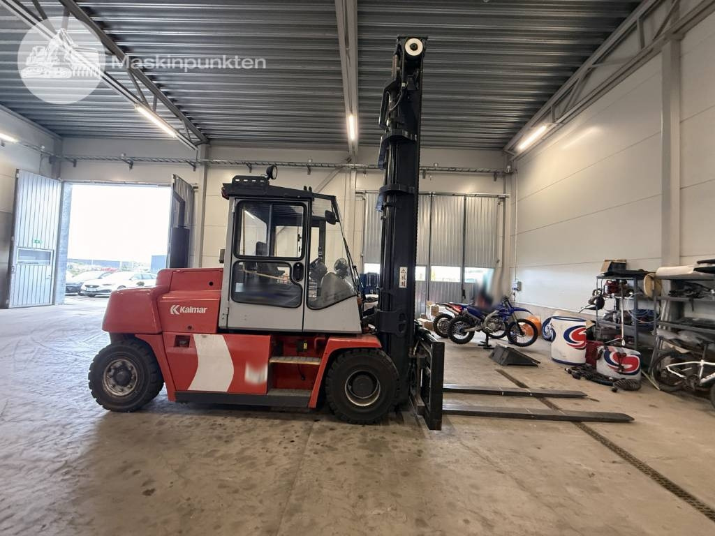 Kalmar DCE 80-6 - Dieseltrukki: kuva Kalmar DCE 80-6 - Dieseltrukki Kalmar DCE 80-6 - Dieseltrukki: kuva Kalmar DCE 80-6 - Dieseltrukki