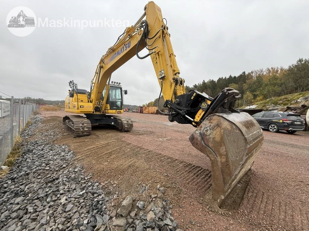 Komatsu PC 210 LC-11EO - Telakaivukone: kuva Komatsu PC 210 LC-11EO - Telakaivukone Komatsu PC 210 LC-11EO - Telakaivukone: kuva Komatsu PC 210 LC-11EO - Telakaivukone