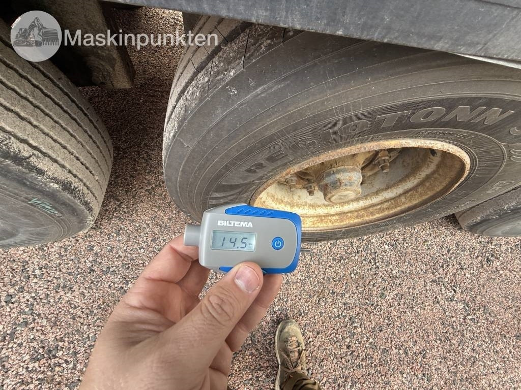 Pressukapelliperävaunu Krone SD Profi-liner: kuva Pressukapelliperävaunu Krone SD Profi-liner