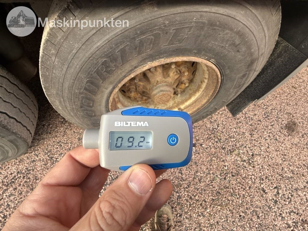 Pressukapelliperävaunu Krone SD Profi-liner: kuva Pressukapelliperävaunu Krone SD Profi-liner