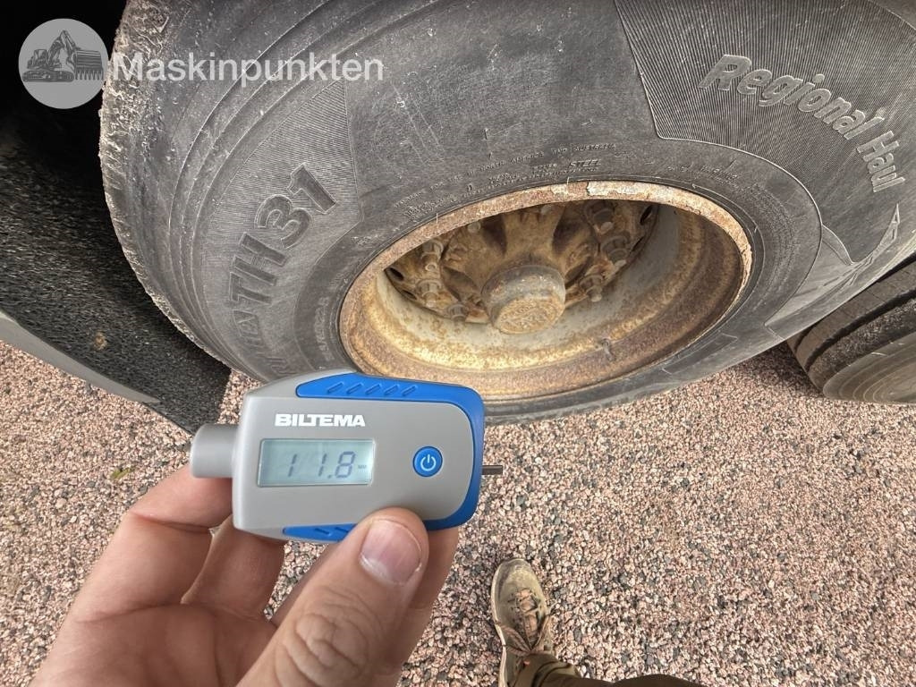 Pressukapelliperävaunu Krone SD Profi-liner: kuva Pressukapelliperävaunu Krone SD Profi-liner