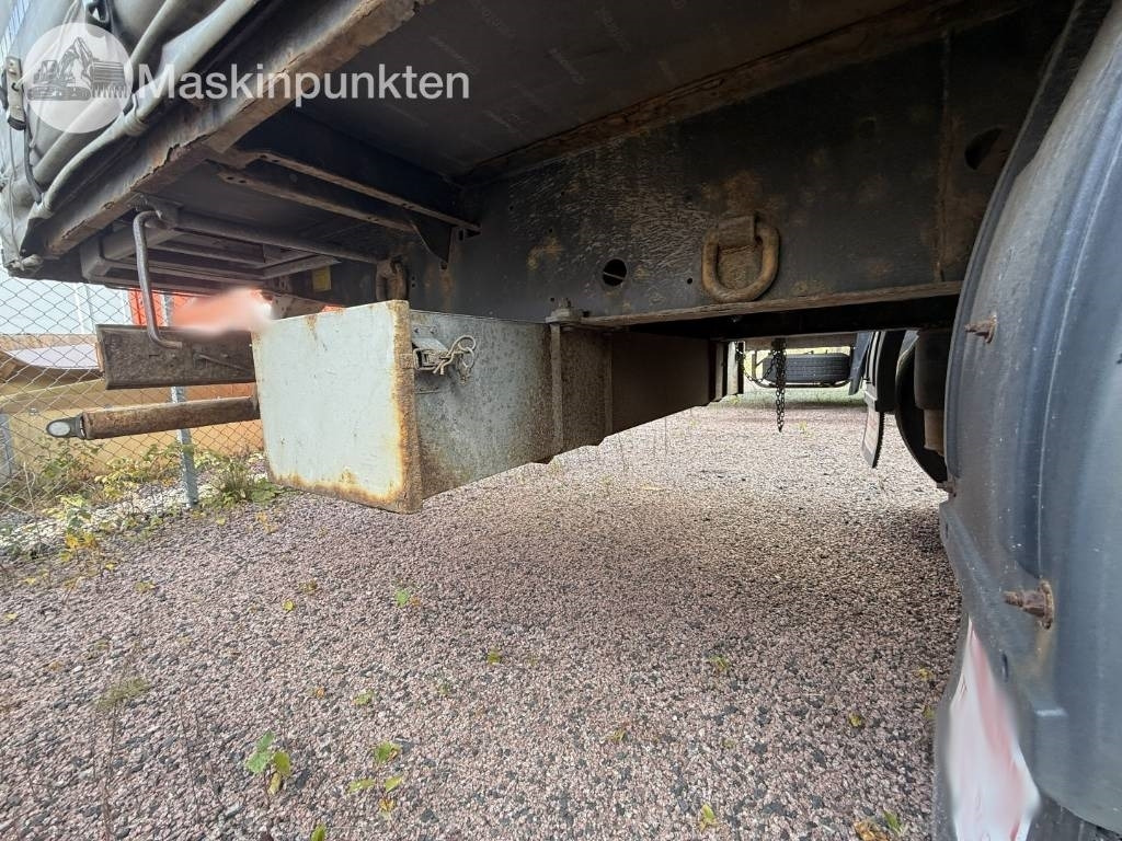 Pressukapelliperävaunu Krone SD Profi-liner: kuva Pressukapelliperävaunu Krone SD Profi-liner