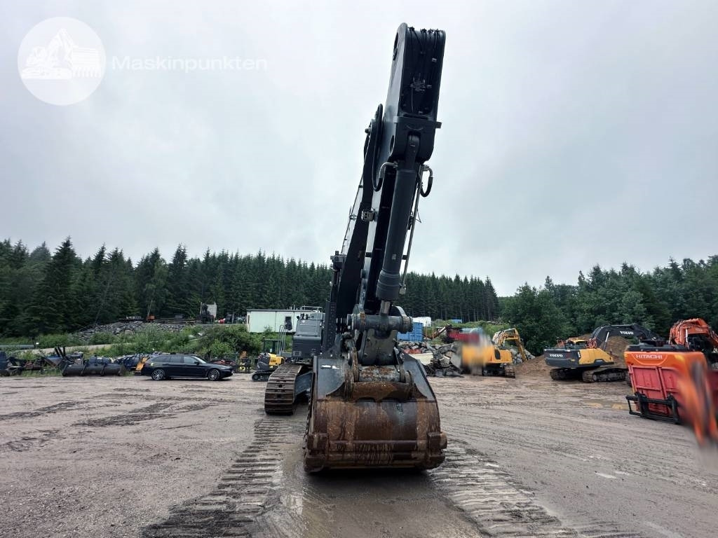 Liebherr R 966 HD - Telakaivukone: kuva Liebherr R 966 HD - Telakaivukone Liebherr R 966 HD - Telakaivukone: kuva Liebherr R 966 HD - Telakaivukone