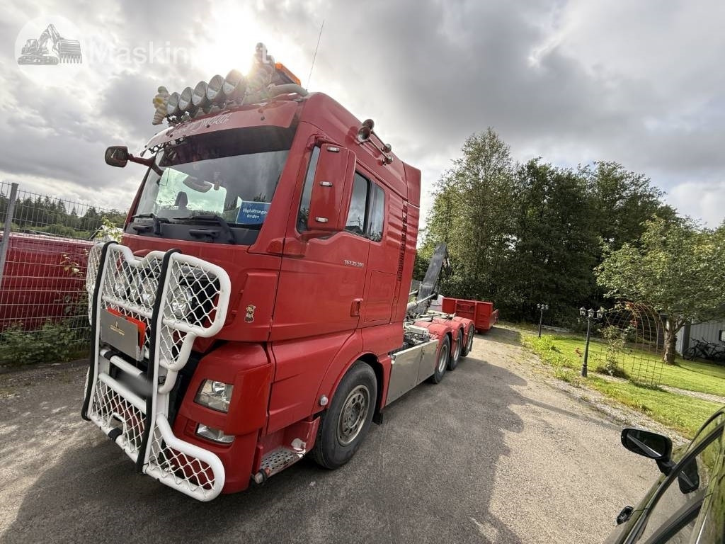 MAN TGX 35.500 EKIPAGE - Koukkulava kuorma-auto: kuva MAN TGX 35.500 EKIPAGE - Koukkulava kuorma-auto MAN TGX 35.500 EKIPAGE - Koukkulava kuorma-auto: kuva MAN TGX 35.500 EKIPAGE - Koukkulava kuorma-auto