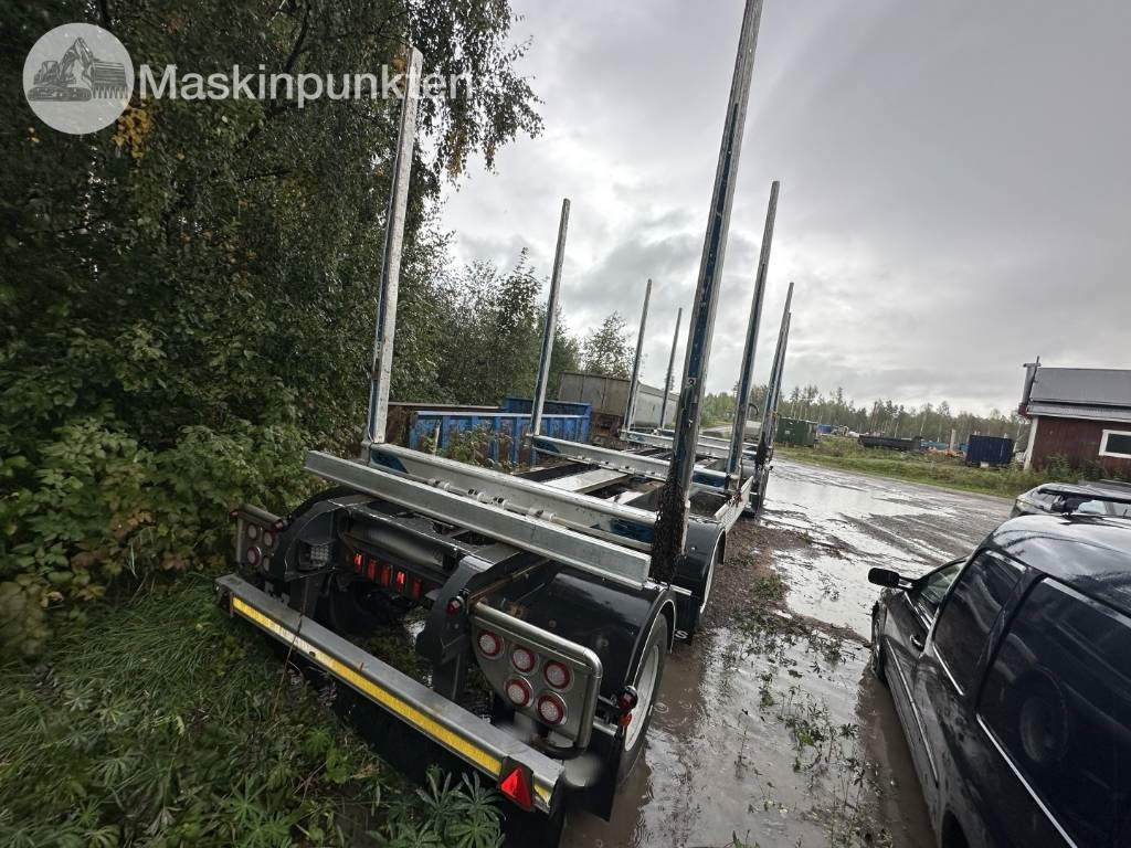 MVB 10-FLS4 - Puutavaraperävaunu: kuva MVB 10-FLS4 - Puutavaraperävaunu MVB 10-FLS4 - Puutavaraperävaunu: kuva MVB 10-FLS4 - Puutavaraperävaunu