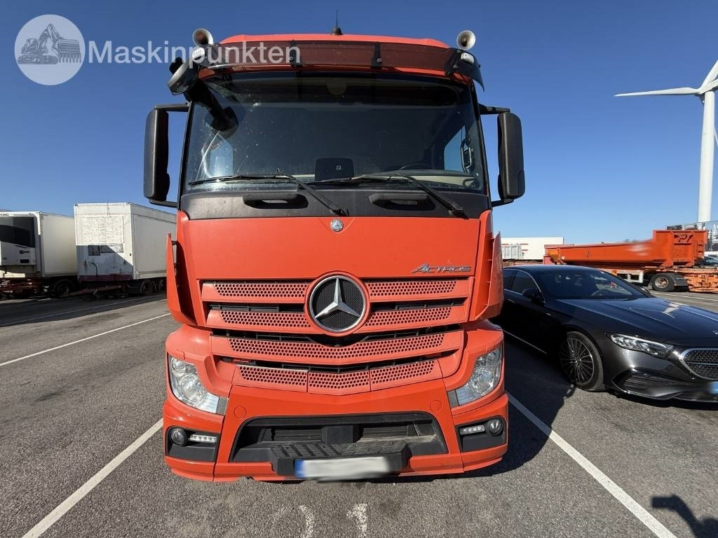 Mercedes-Benz Actros 2551 - Refrigeraattori kuorma-auto: kuva Mercedes-Benz Actros 2551 - Refrigeraattori kuorma-auto Mercedes-Benz Actros 2551 - Refrigeraattori kuorma-auto: kuva Mercedes-Benz Actros 2551 - Refrigeraattori kuorma-auto