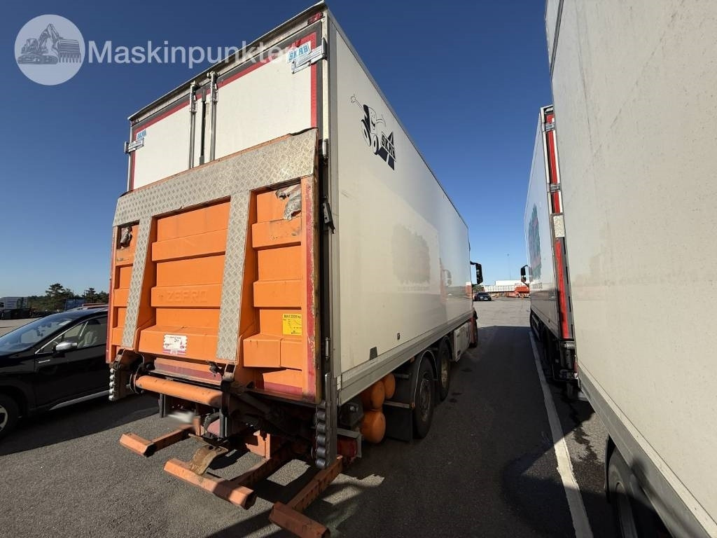 Mercedes-Benz Actros 2551 - Refrigeraattori kuorma-auto: kuva Mercedes-Benz Actros 2551 - Refrigeraattori kuorma-auto Mercedes-Benz Actros 2551 - Refrigeraattori kuorma-auto: kuva Mercedes-Benz Actros 2551 - Refrigeraattori kuorma-auto