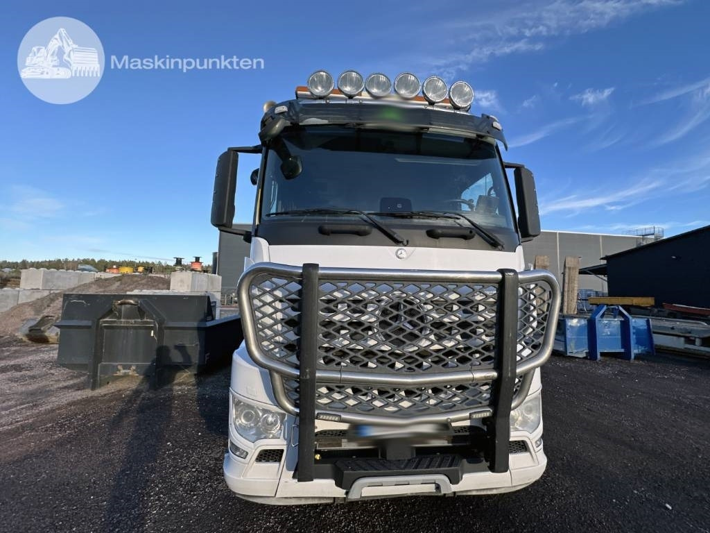 Mercedes-Benz Arocs 3251 - Koukkulava kuorma-auto: kuva Mercedes-Benz Arocs 3251 - Koukkulava kuorma-auto Mercedes-Benz Arocs 3251 - Koukkulava kuorma-auto: kuva Mercedes-Benz Arocs 3251 - Koukkulava kuorma-auto