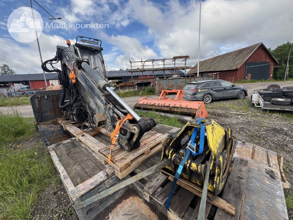 Jonsered J 1088 S 79 Timmerkran - Metsäkone: kuva Jonsered J 1088 S 79 Timmerkran - Metsäkone Jonsered J 1088 S 79 Timmerkran - Metsäkone: kuva Jonsered J 1088 S 79 Timmerkran - Metsäkone