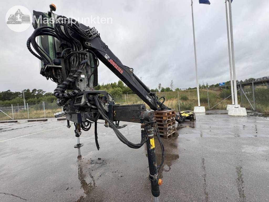 Jonsered J 1088 S - Metsäkone: kuva Jonsered J 1088 S - Metsäkone Jonsered J 1088 S - Metsäkone: kuva Jonsered J 1088 S - Metsäkone