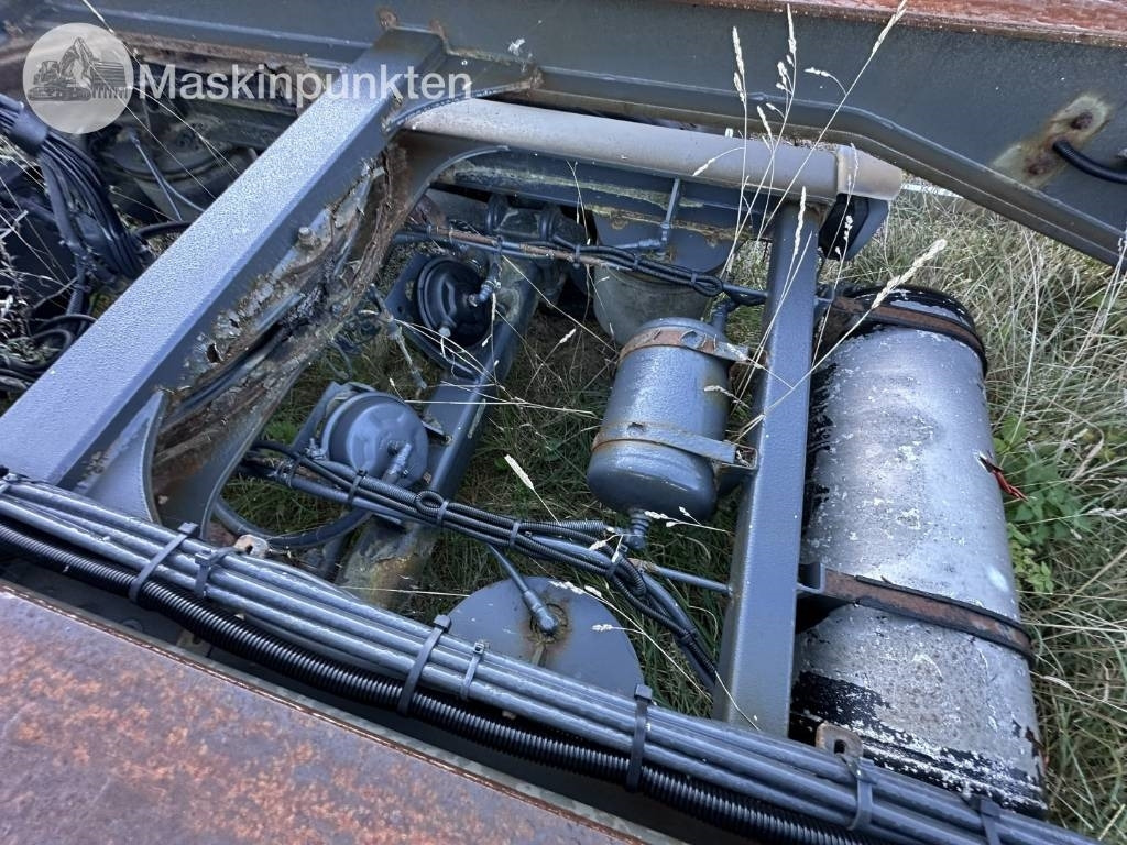 Mjölbysläpet SFL4-12,5-3 - Vaihtolavaperävaunu/ Nostovarsi vaihtolavaperävaunu: kuva Mjölbysläpet SFL4-12,5-3 - Vaihtolavaperävaunu/ Nostovarsi vaihtolavaperävaunu Mjölbysläpet SFL4-12,5-3 - Vaihtolavaperävaunu/ Nostovarsi vaihtolavaperävaunu: kuva Mjölbysläpet SFL4-12,5-3 - Vaihtolavaperävaunu/ Nostovarsi vaihtolavaperävaunu