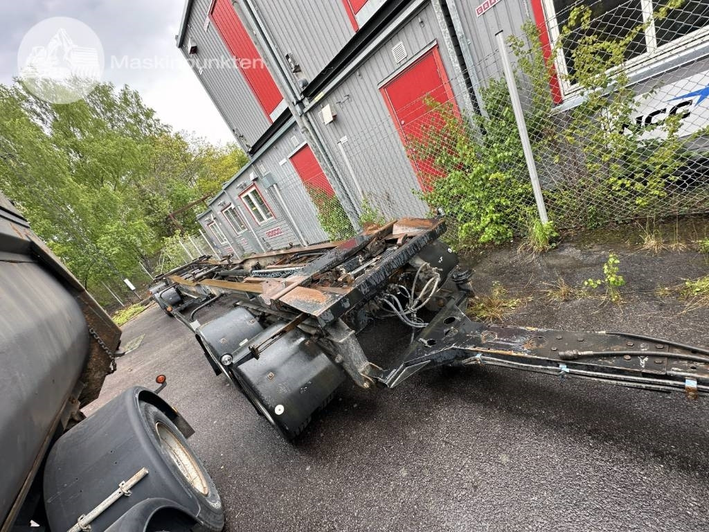 Mjölbysläpet VFP4-12,5-3 - Vaihtolavaperävaunu/ Nostovarsi vaihtolavaperävaunu: kuva Mjölbysläpet VFP4-12,5-3 - Vaihtolavaperävaunu/ Nostovarsi vaihtolavaperävaunu Mjölbysläpet VFP4-12,5-3 - Vaihtolavaperävaunu/ Nostovarsi vaihtolavaperävaunu: kuva Mjölbysläpet VFP4-12,5-3 - Vaihtolavaperävaunu/ Nostovarsi vaihtolavaperävaunu